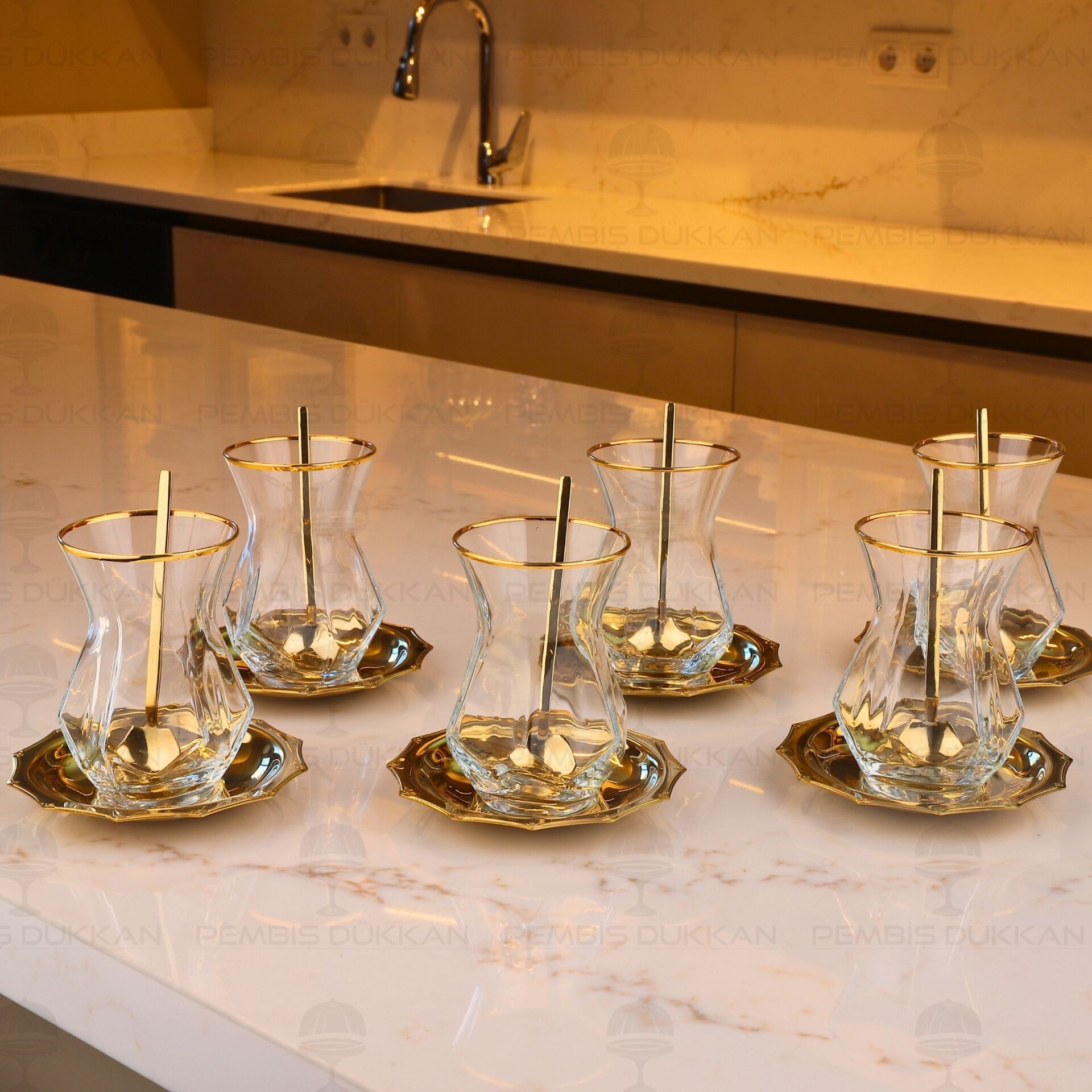 TİAMO DİAMOND GOLD 6 KİŞİLİK 18 PARÇA ÇAY SET