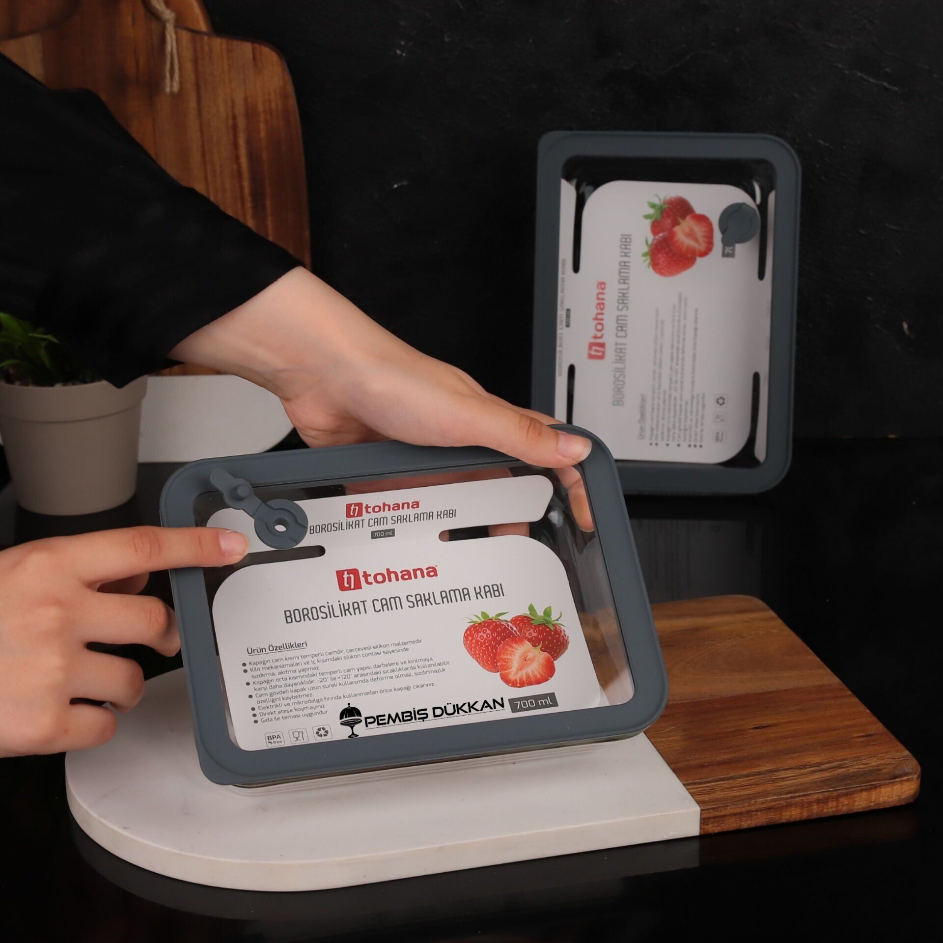 1 Adet Gri Basık 700ml Silikon Vakumlu, Cam Saklama Kabı (Thn 83360)