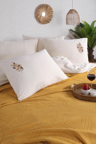 ROYAL CREST ÇİFT KİŞİLİK NEVRESİMLİ PİKE TAKIMI - HARDAL